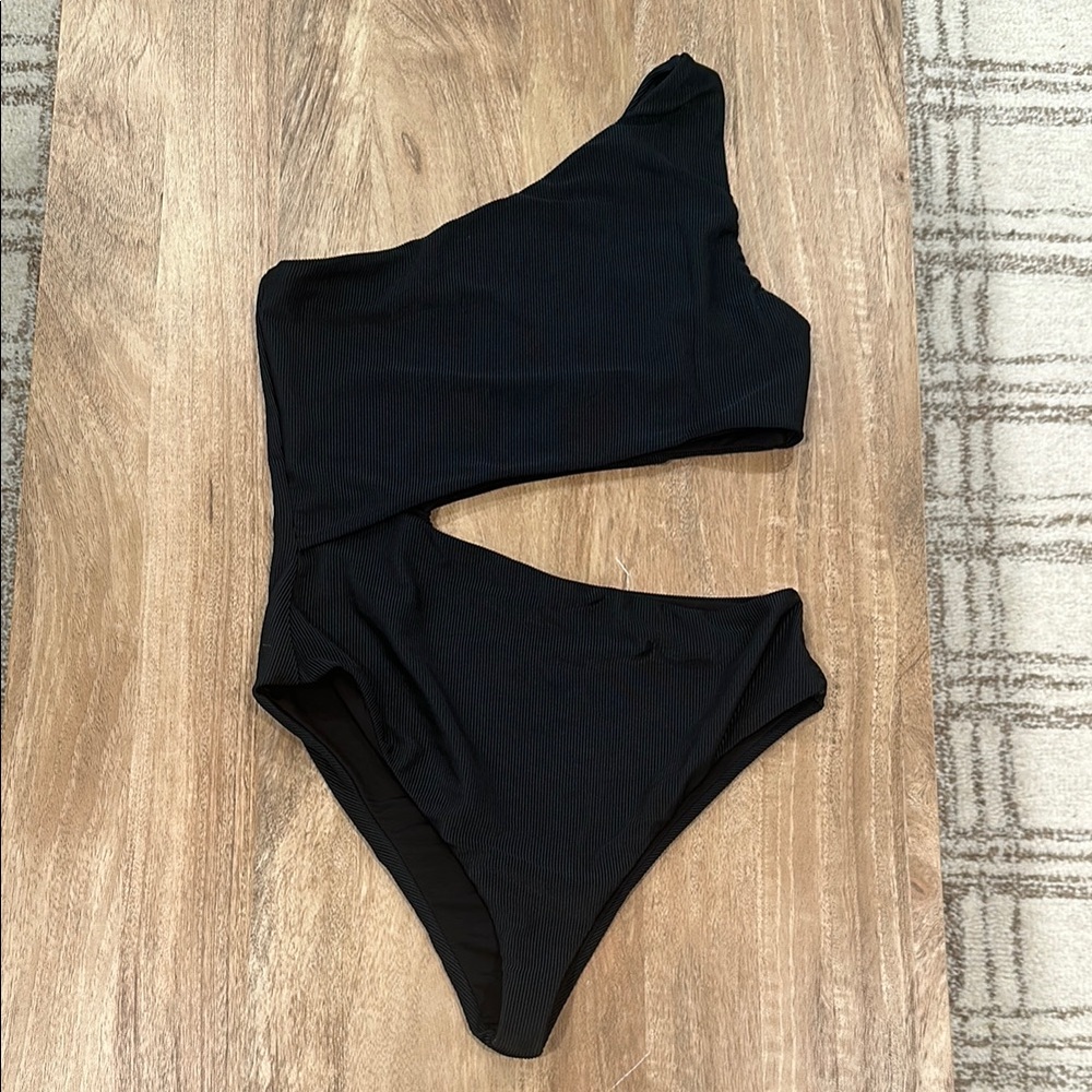 Beach Riot Black One-Shoulder Monokini